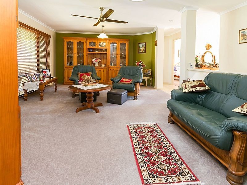 3 Whipbird Court, Urangan QLD 4655