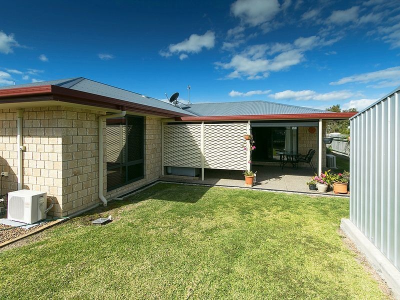 3 Whipbird Court, Urangan QLD 4655