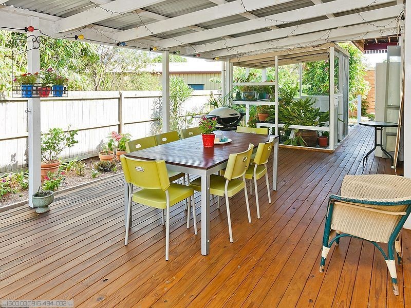 9 Keyes Avenue, Torquay QLD 4655