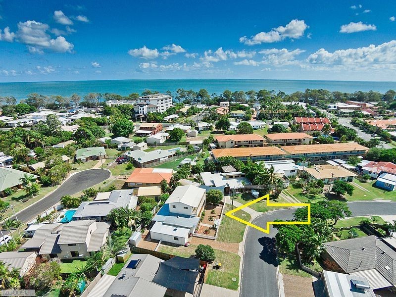 9 Keyes Avenue, Torquay QLD 4655