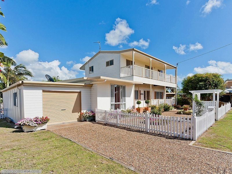 9 Keyes Avenue, Torquay QLD 4655