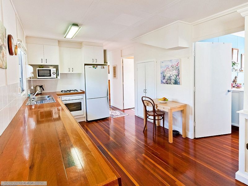 9 Keyes Avenue, Torquay QLD 4655