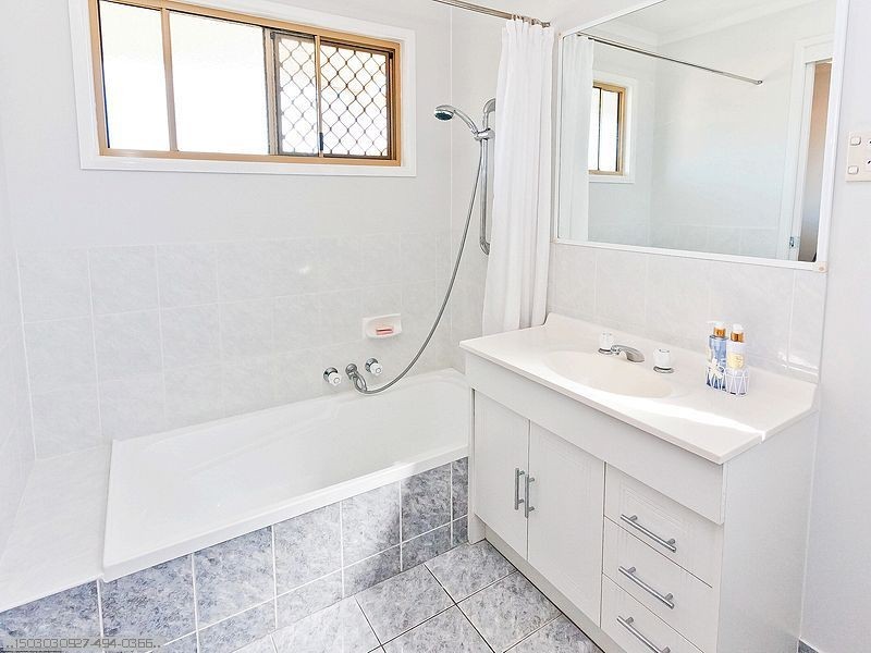 9 Keyes Avenue, Torquay QLD 4655