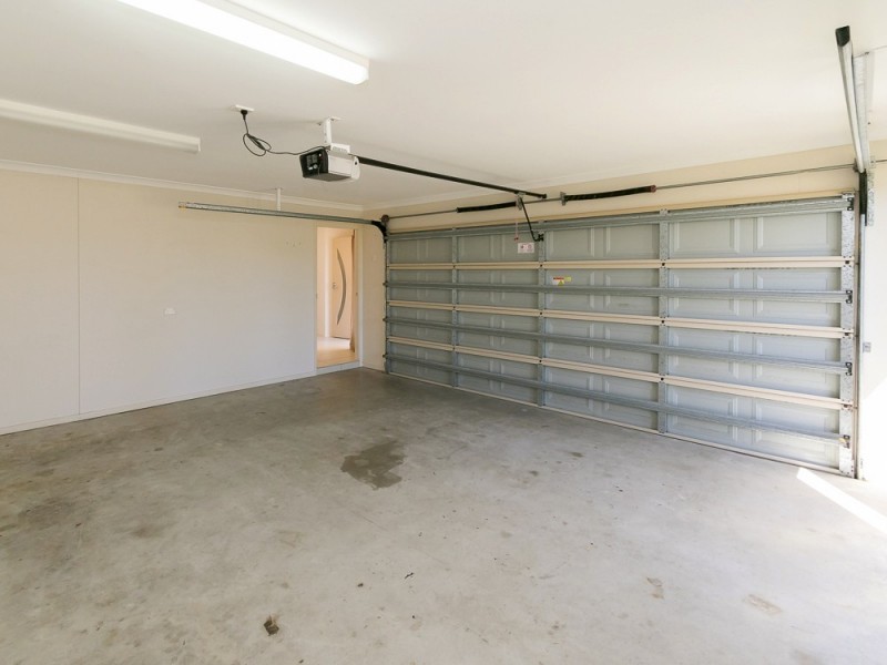 2/12 Endeavour Way, Eli Waters QLD 4655