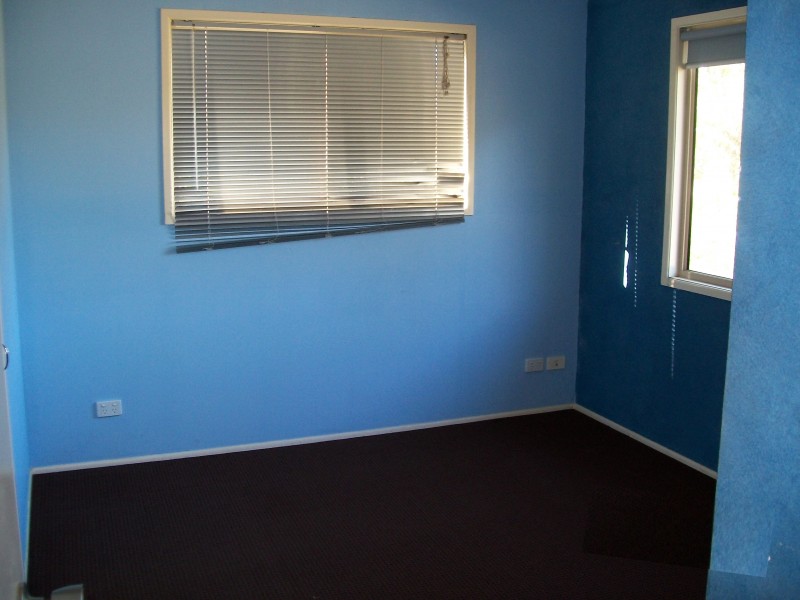 25 Isis Street, Buxton QLD 4660