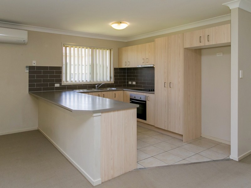 4 Teresa St, Nikenbah QLD 4655