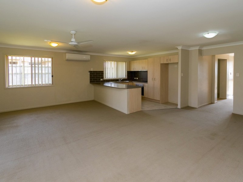 4 Teresa St, Nikenbah QLD 4655