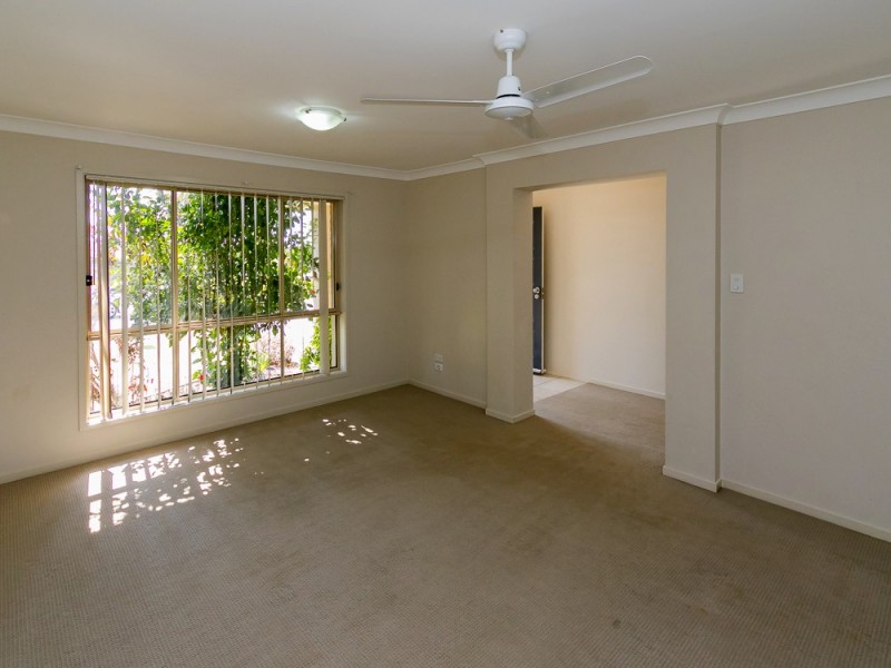 4 Teresa St, Nikenbah QLD 4655