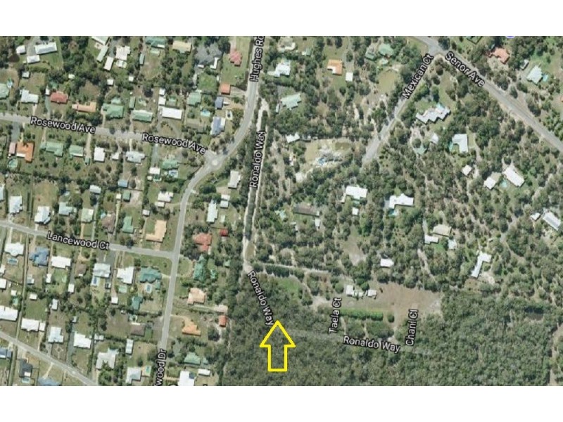 24 Ronaldo Way, Urangan QLD 4655