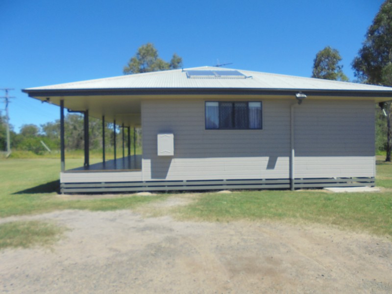 2 Hunter St, Torbanlea QLD 4662