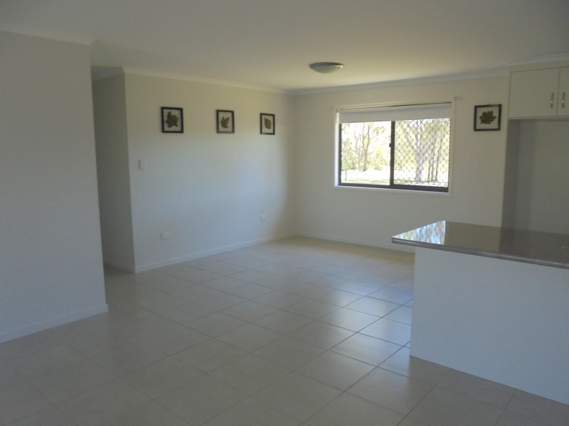 2 Hunter St, Torbanlea QLD 4662