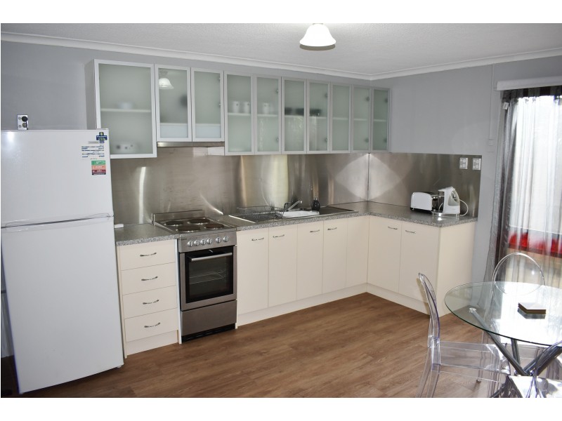 2/54 Freshwater St, Scarness QLD 4655