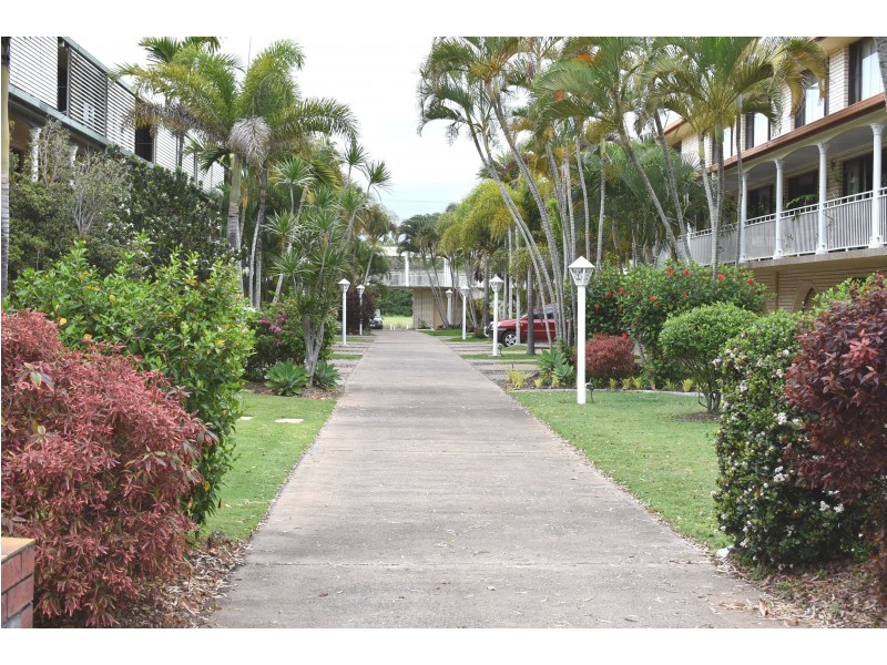 2/54 Freshwater St, Scarness QLD 4655