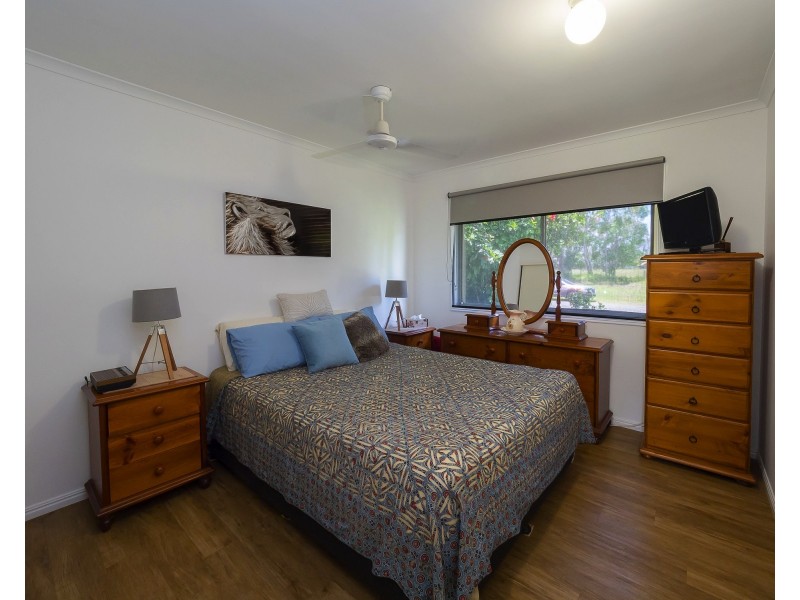65 North St, Point Vernon QLD 4655