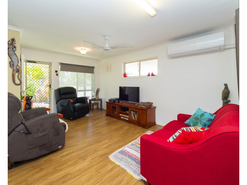65 North St, Point Vernon QLD 4655