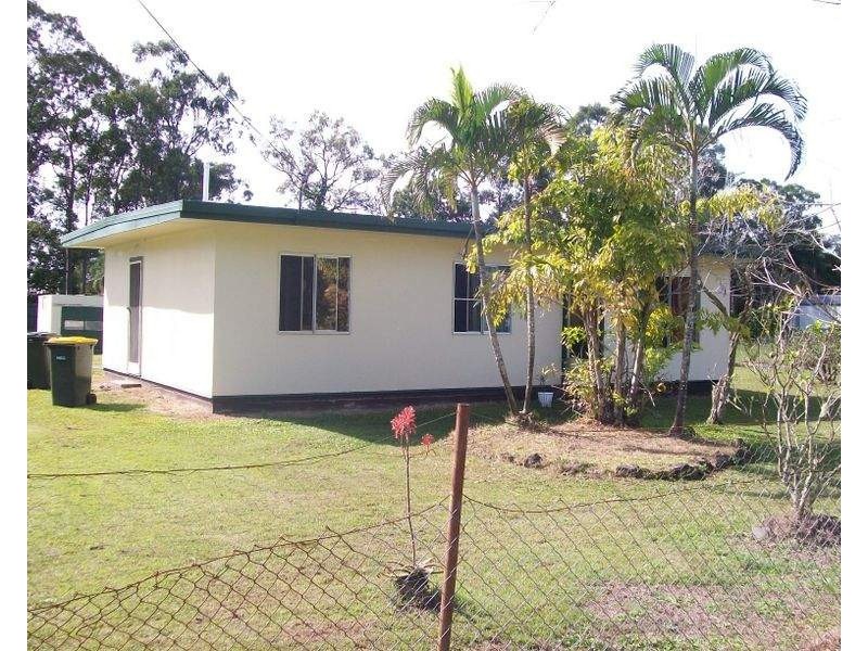 9 Phillip Street, Howard QLD 4659