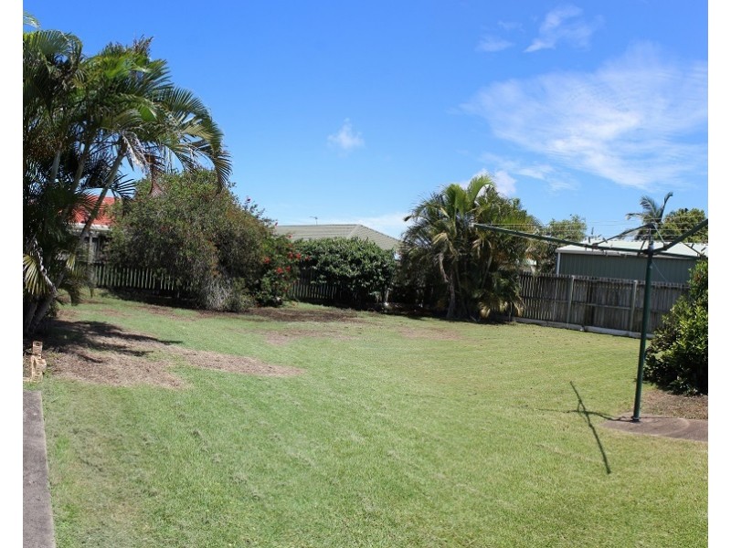 67 North St, Point Vernon QLD 4655