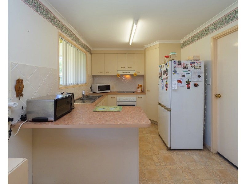 67 North St, Point Vernon QLD 4655