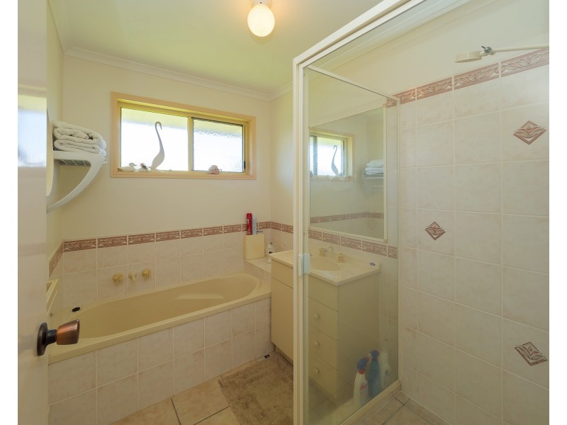 67 North St, Point Vernon QLD 4655