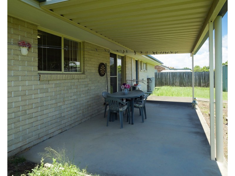 67 North St, Point Vernon QLD 4655