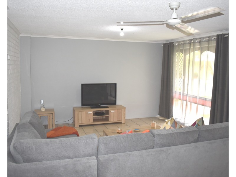 2/54 Freshwater St, Scarness QLD 4655