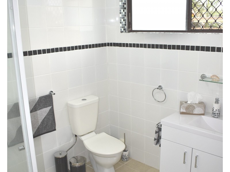 2/54 Freshwater St, Scarness QLD 4655