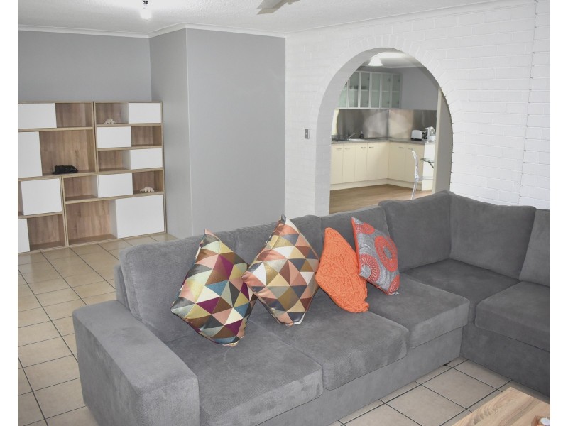 2/54 Freshwater St, Scarness QLD 4655