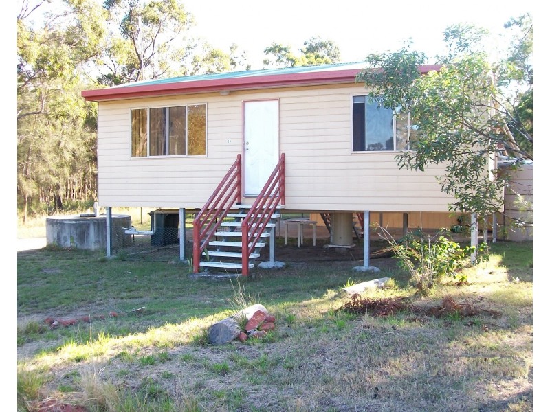 25 Isis Street, Buxton QLD 4660