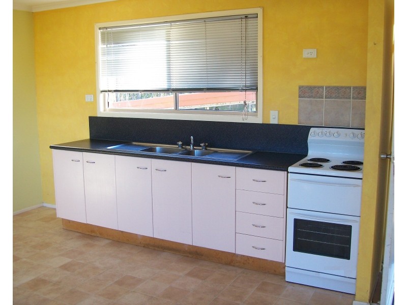 25 Isis Street, Buxton QLD 4660