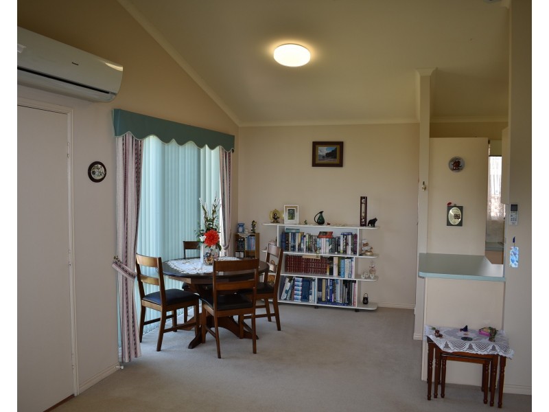 4/7 Bay Dr, Urraween QLD 4655