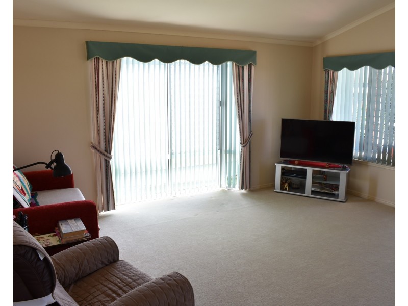 4/7 Bay Dr, Urraween QLD 4655