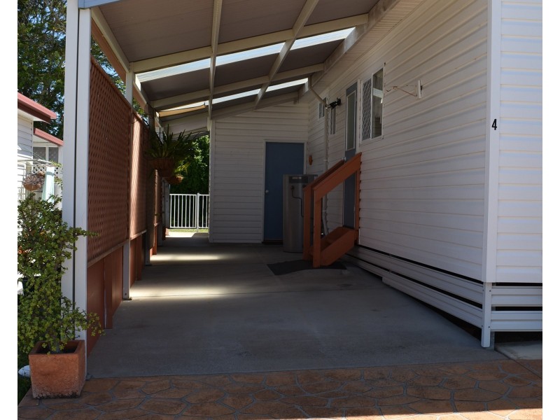 4/7 Bay Dr, Urraween QLD 4655