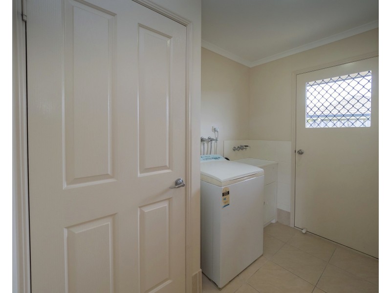 10 Bounty Cct, Eli Waters QLD 4655