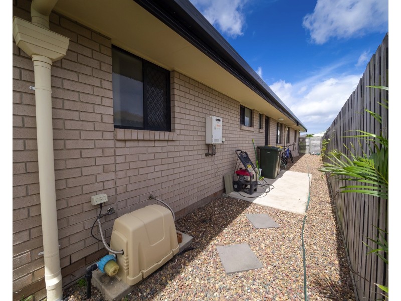10 Bounty Cct, Eli Waters QLD 4655