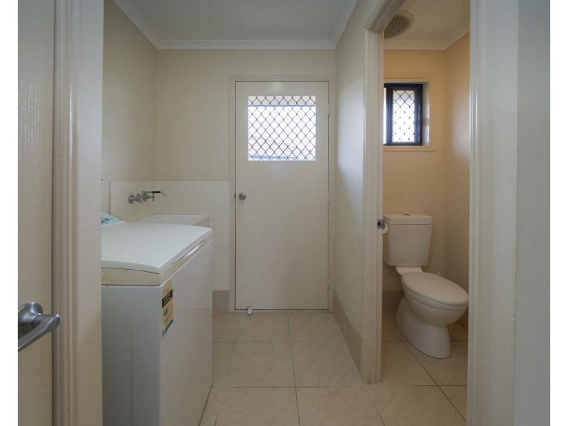 10 Bounty Cct, Eli Waters QLD 4655