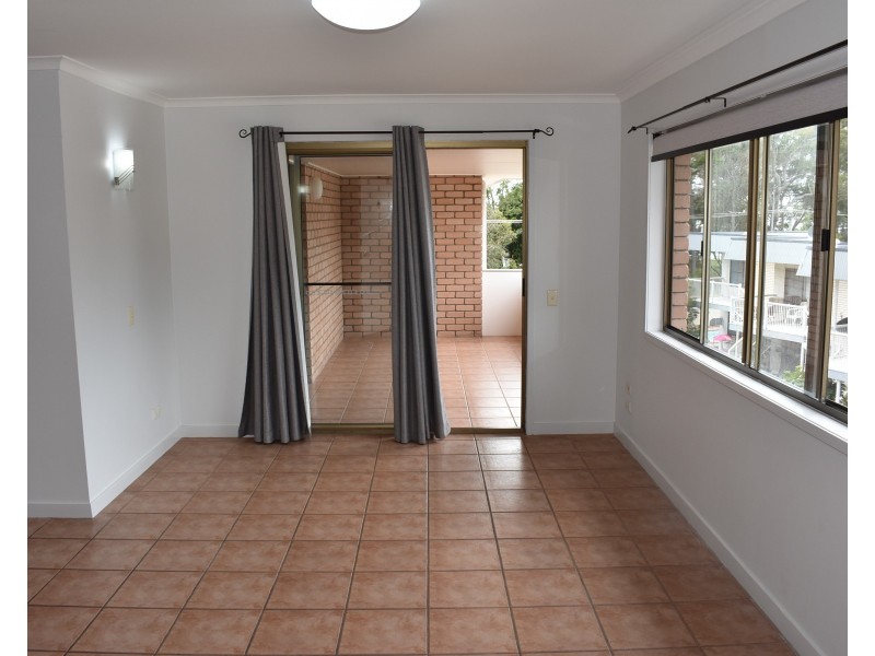 7/479 Charlton Esplanade, Torquay QLD 4655