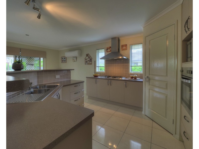 53 Sirenia Dr, Burrum Heads QLD 4659