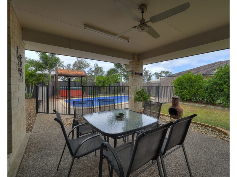53 Sirenia Dr, Burrum Heads QLD 4659