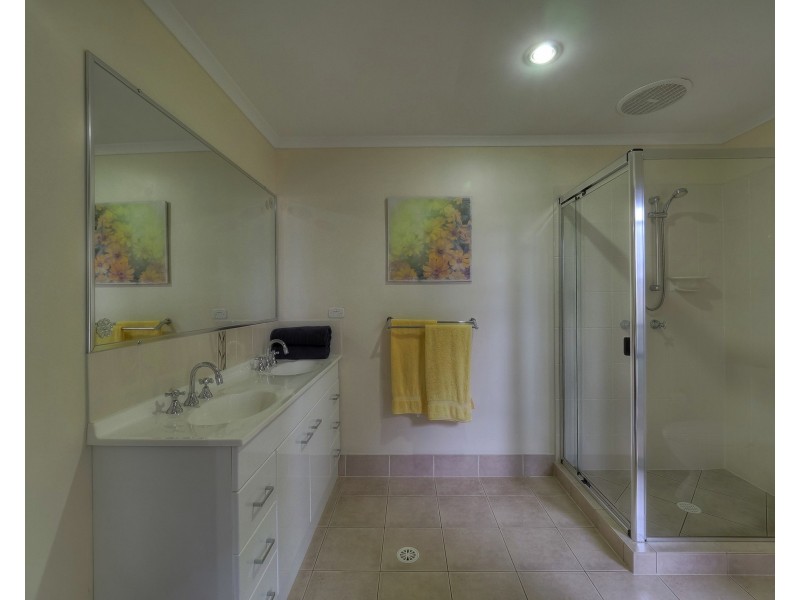 53 Sirenia Dr, Burrum Heads QLD 4659