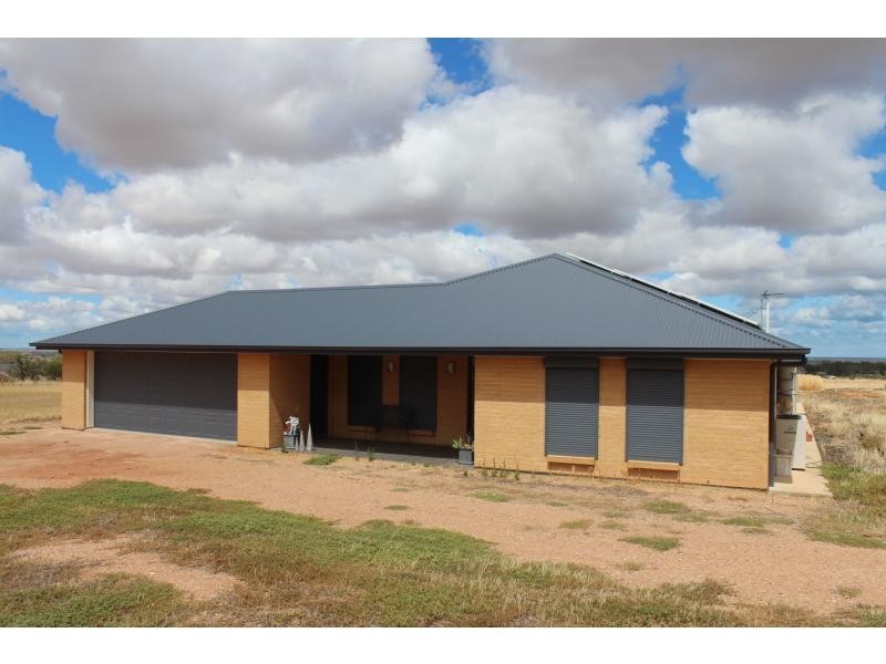 92 Scenic Drive, Napperby SA 5540