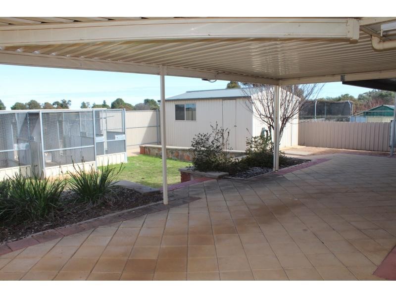12 Eyre Rd Extension, Crystal Brook SA 5523