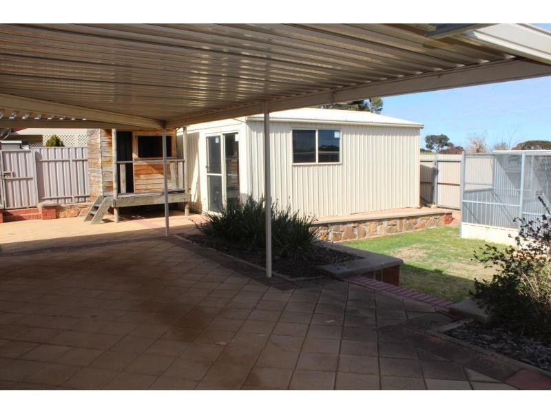 12 Eyre Rd Extension, Crystal Brook SA 5523