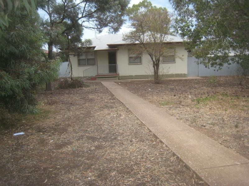 2 Swan Street, Port Pirie SA 5540