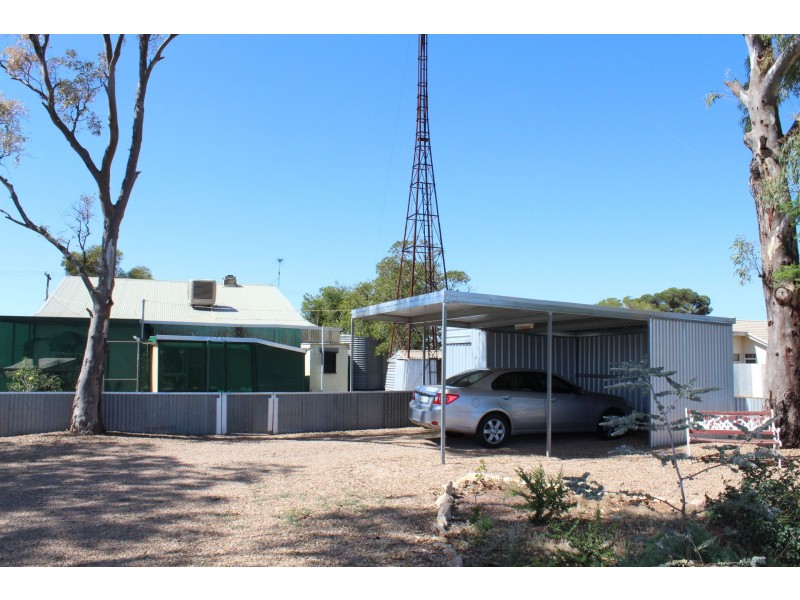 42 Ash Crescent, Gladstone SA 5473