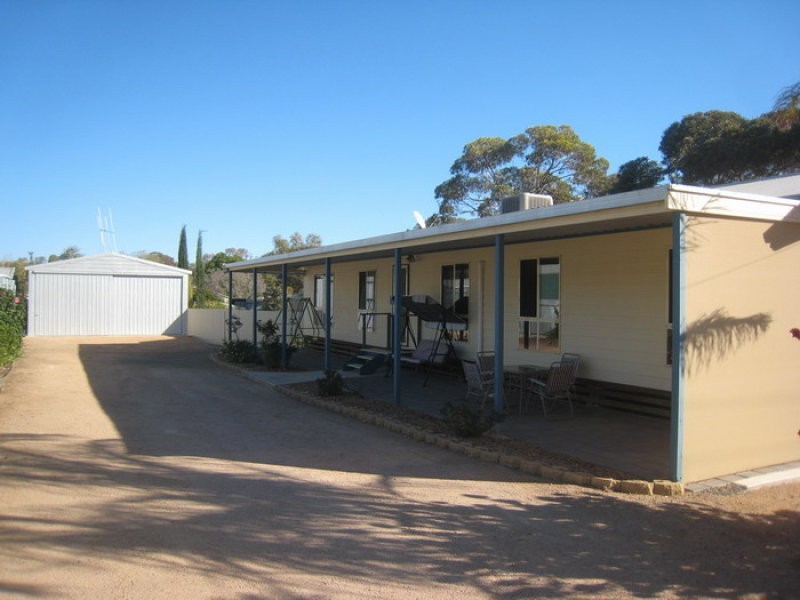 17 First Street, Napperby SA 5540