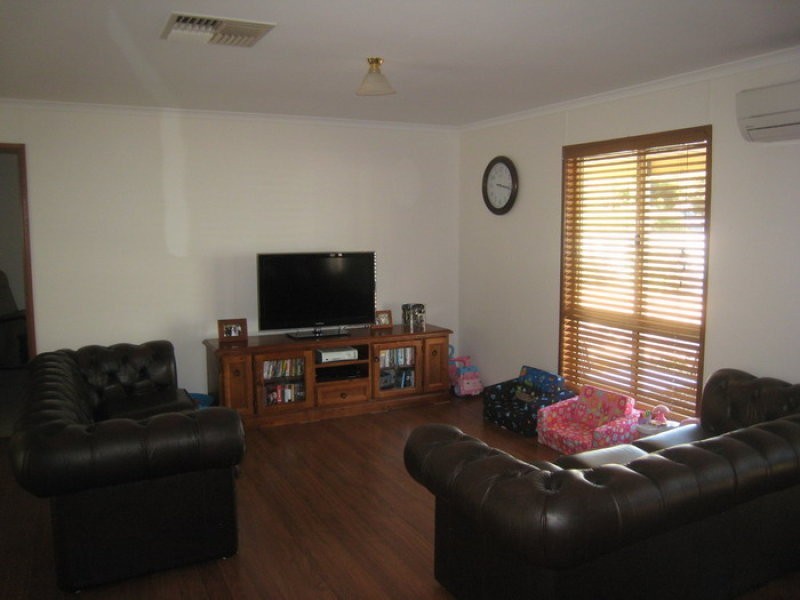 17 First Street, Napperby SA 5540