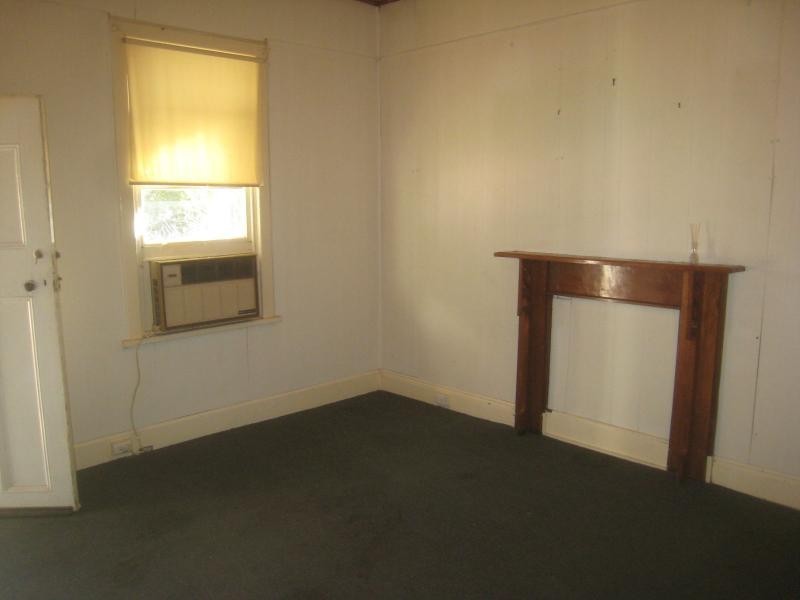 13 Eyre Road, Crystal Brook SA 5523