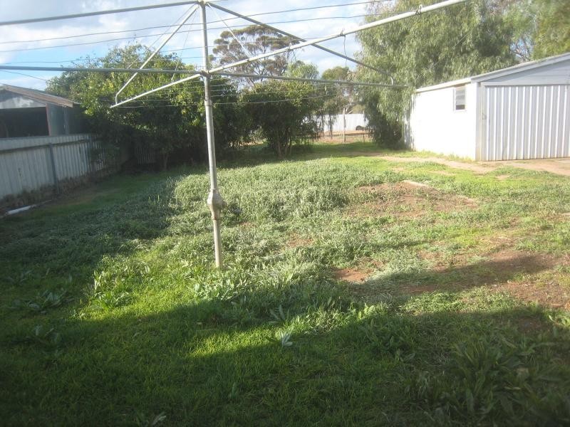 13 Eyre Road, Crystal Brook SA 5523