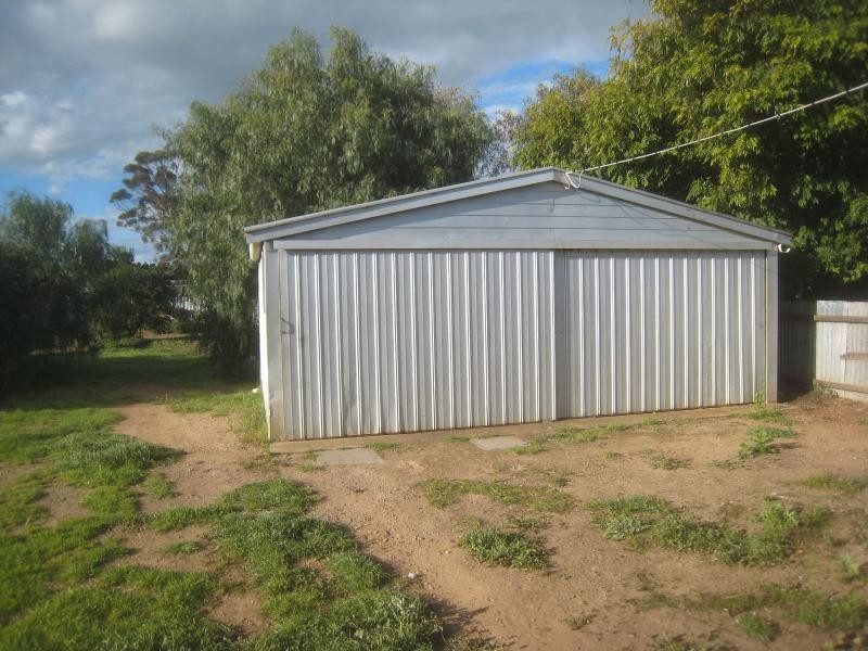 13 Eyre Road, Crystal Brook SA 5523