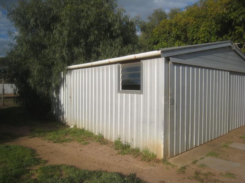 13 Eyre Road, Crystal Brook SA 5523